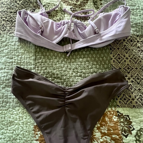 Bathing suit set XL too fits more medium and medium bottoms. - Picture 2 of 6